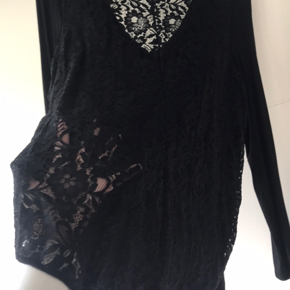 Lace Back Top - Picture 3 of 4
